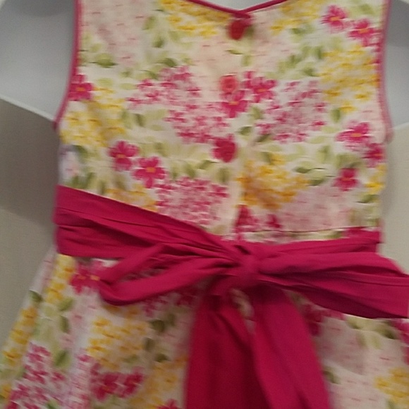 Dress - Picture 4 of 4